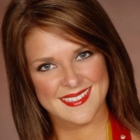 Rani: Cheerleader for K.C. Chiefs AND AZ Cardinals; fan of science.