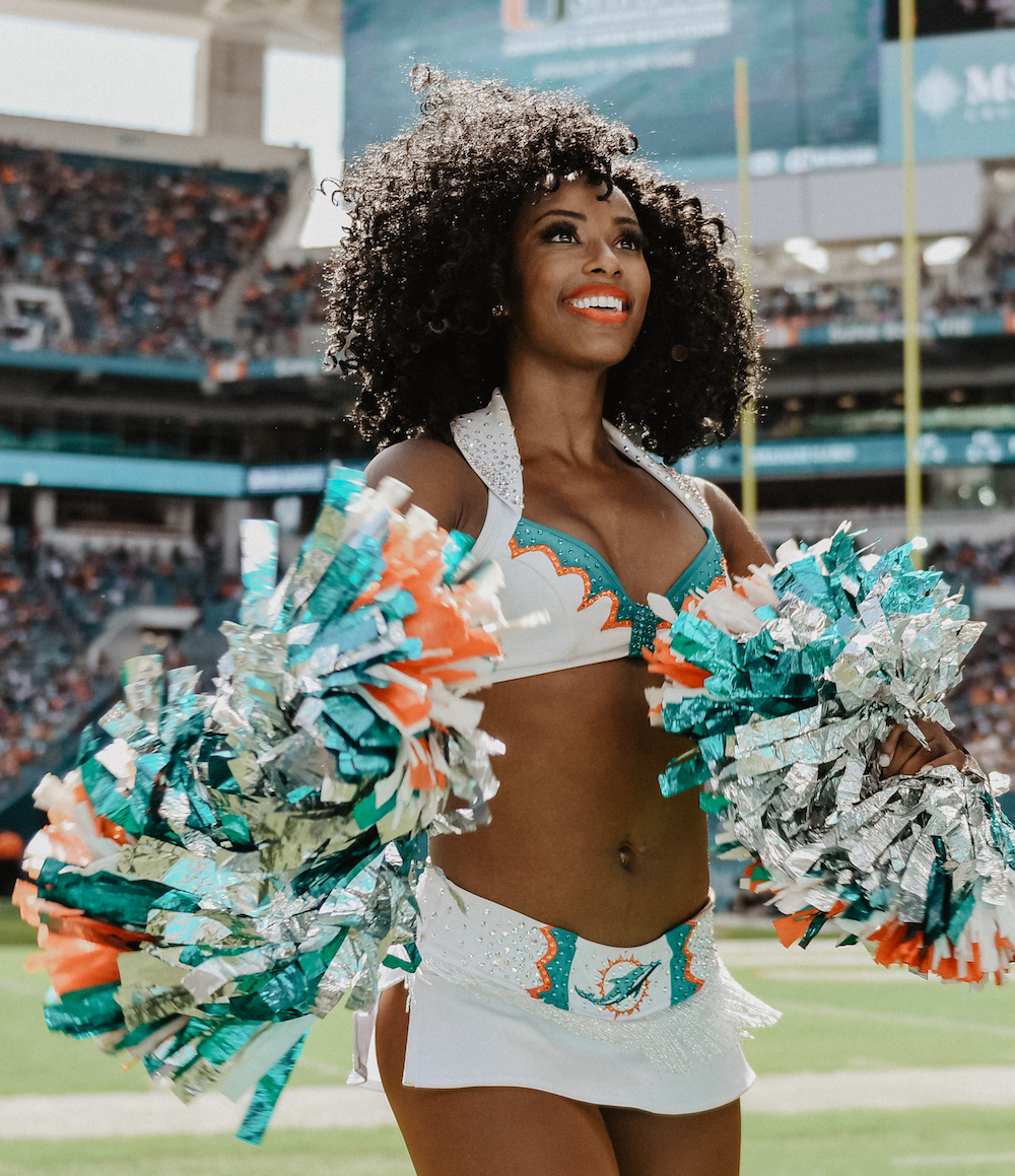 Jess: Miami Dolphins Cheerleader and a Nurse!